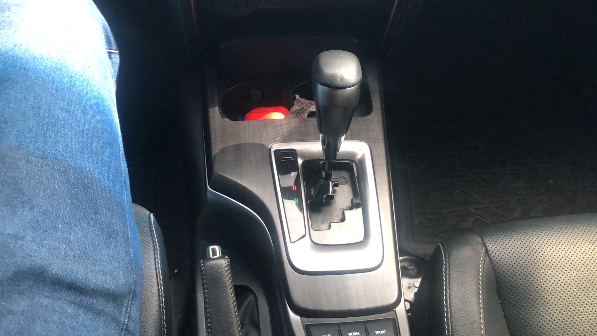 TOYOTA HILUX SW4 2.8 D-4D TURBO DIESEL SRX 7L 4X4 AUTOM&Aacute;TICO