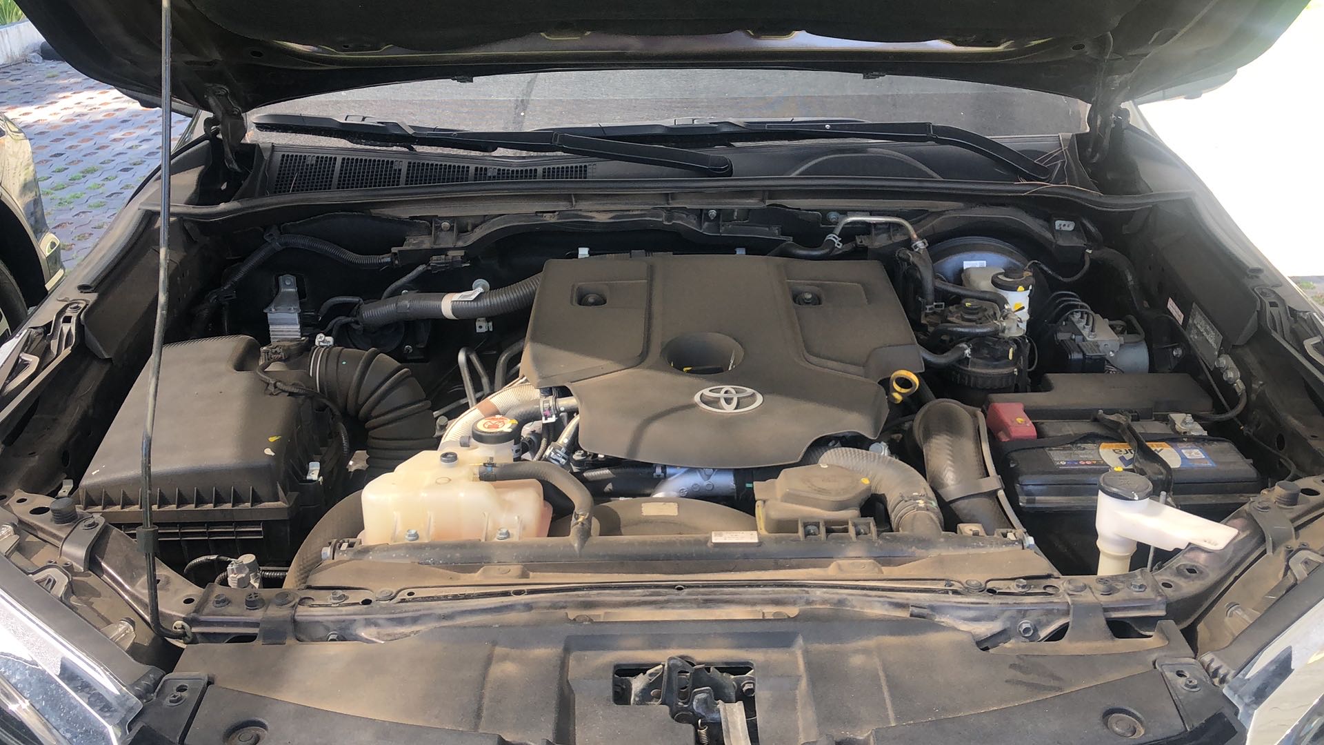 TOYOTA HILUX SW4 2.8 D-4D TURBO DIESEL SRX 7L 4X4 AUTOM&Aacute;TICO