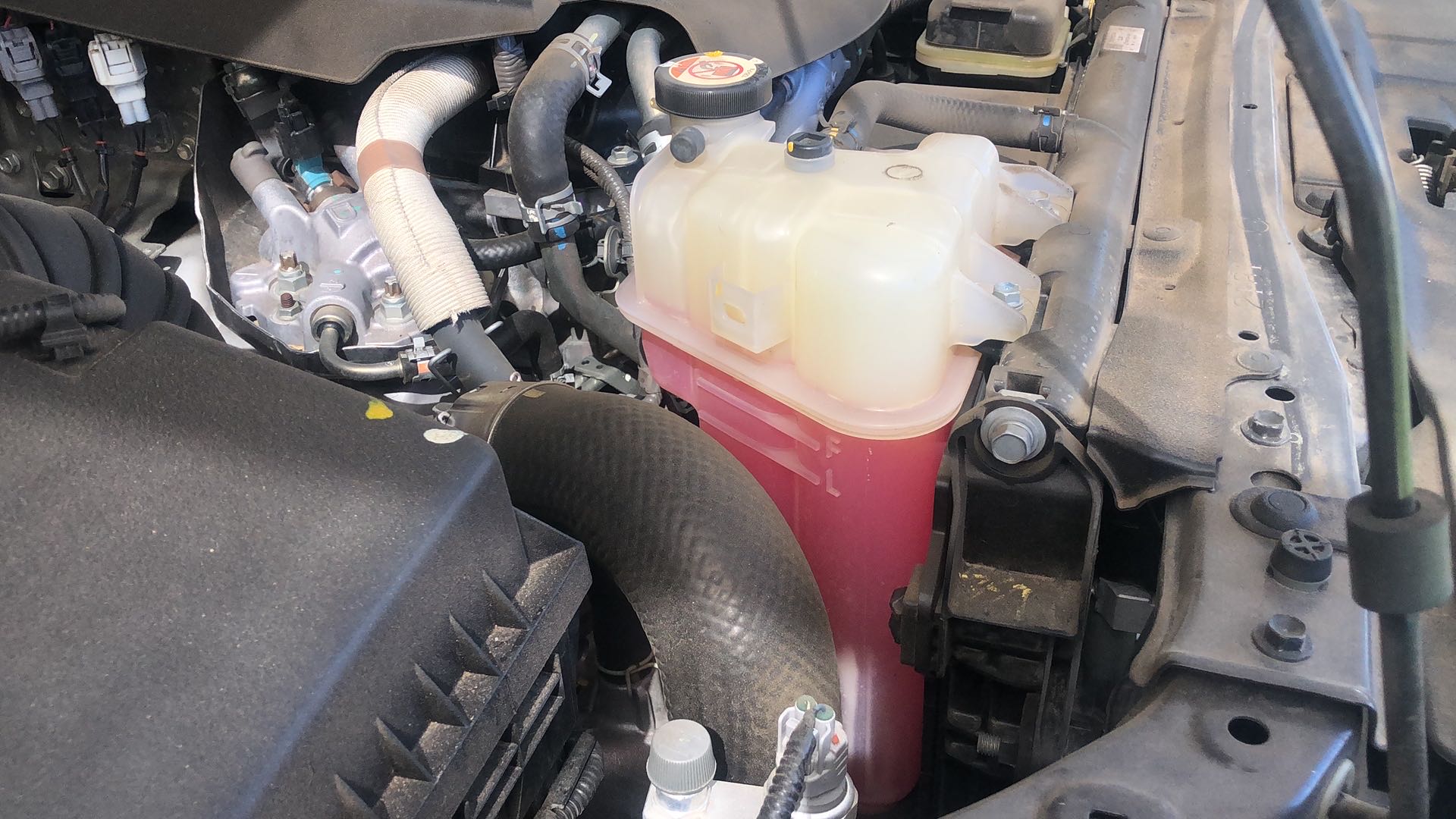 TOYOTA HILUX SW4 2.8 D-4D TURBO DIESEL SRX 7L 4X4 AUTOM&Aacute;TICO