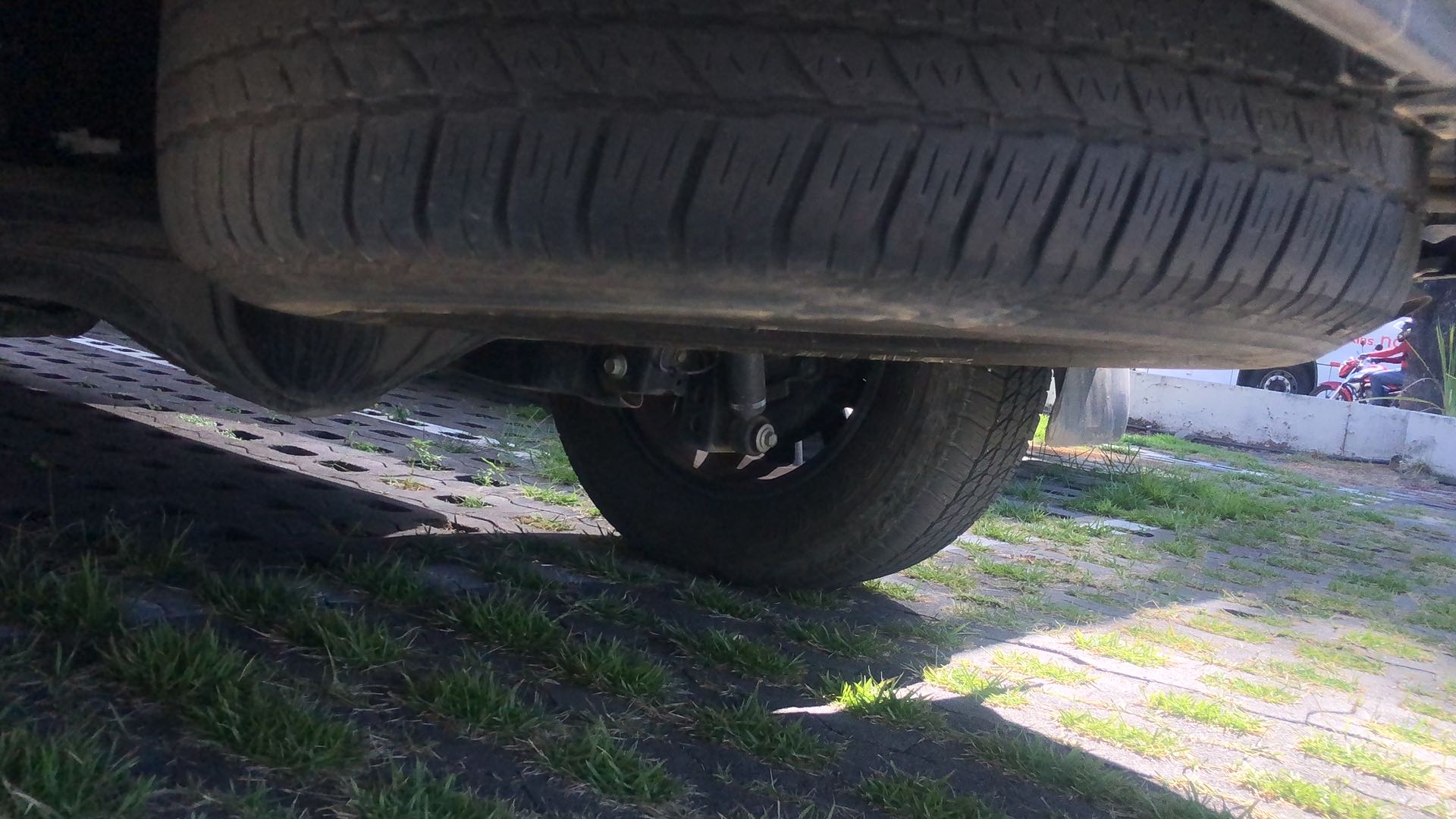 TOYOTA HILUX SW4 2.8 D-4D TURBO DIESEL SRX 7L 4X4 AUTOM&Aacute;TICO