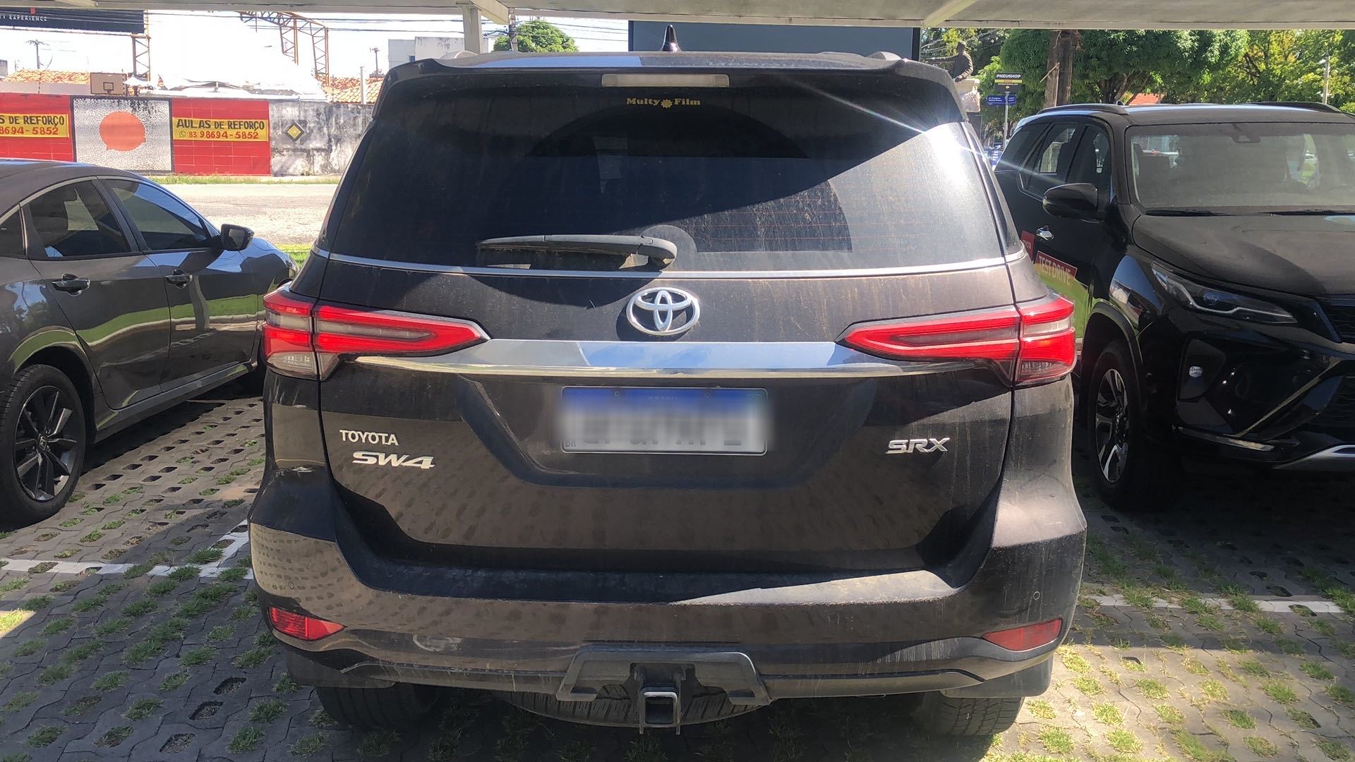 TOYOTA HILUX SW4 2.8 D-4D TURBO DIESEL SRX 7L 4X4 AUTOM&Aacute;TICO