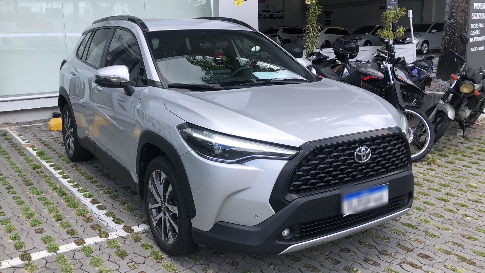 TOYOTA COROLLA CROSS 2.0 VVT-IE FLEX XRE DIRECT SHIFT