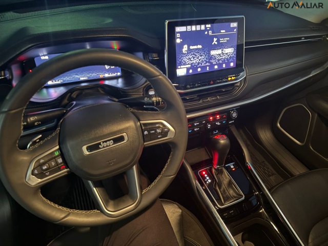 JEEP COMMANDER 1.3 T270 TURBO FLEX LONGITUDE AT6