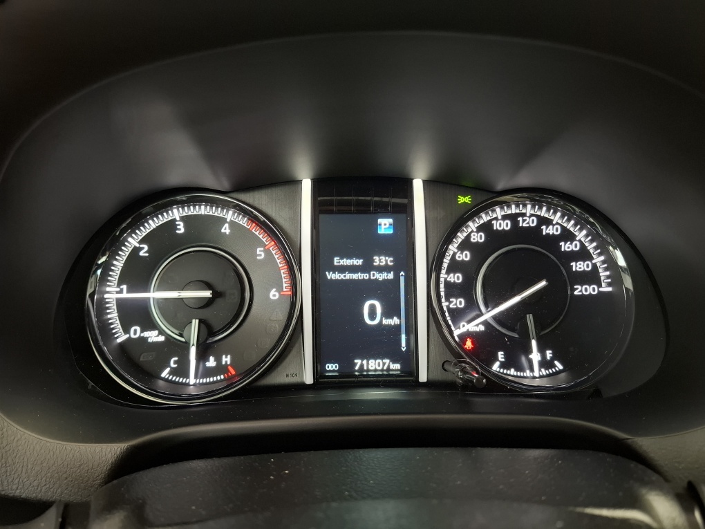 TOYOTA HILUX SW4 2.8 D-4D TURBO DIESEL DIAMOND 7L 4X4 AUTOM&Aacute;TICO