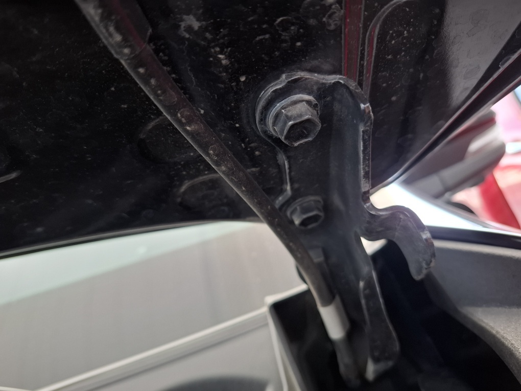 TOYOTA HILUX SW4 2.8 D-4D TURBO DIESEL DIAMOND 7L 4X4 AUTOM&Aacute;TICO