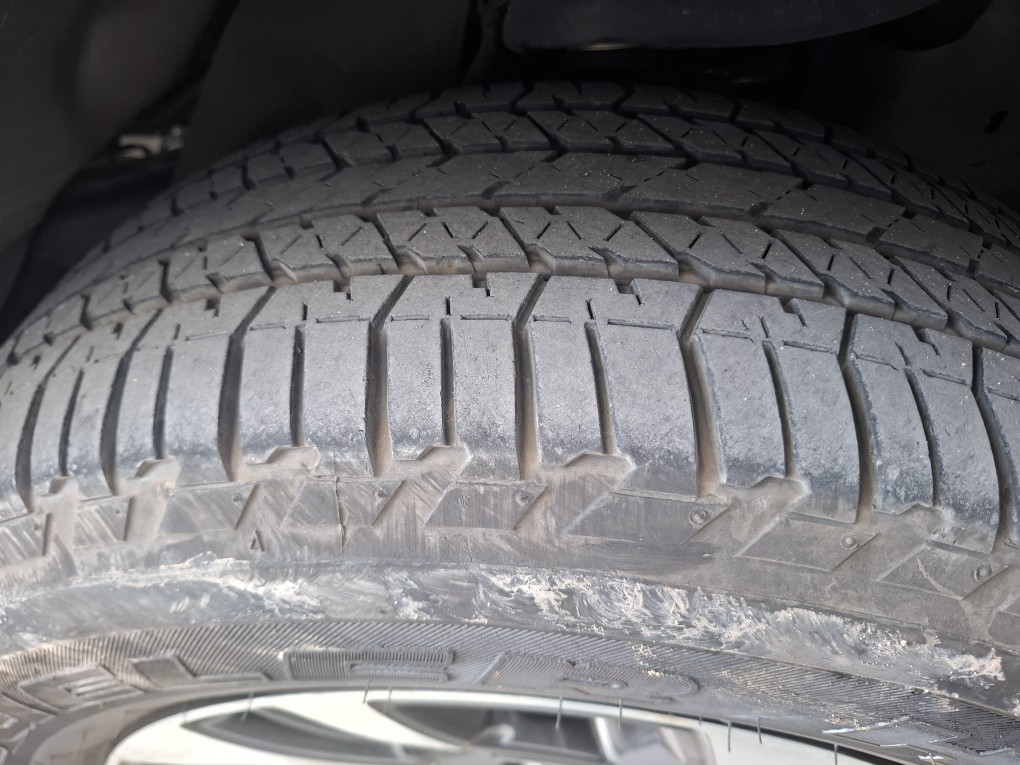 TOYOTA HILUX SW4 2.8 D-4D TURBO DIESEL DIAMOND 7L 4X4 AUTOM&Aacute;TICO