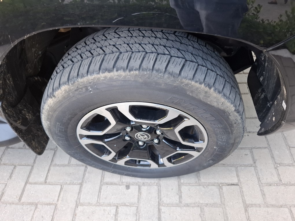 TOYOTA HILUX 2.8 D-4D TURBO DIESEL CD SRX 4X4 AUTOM&Aacute;TICO
