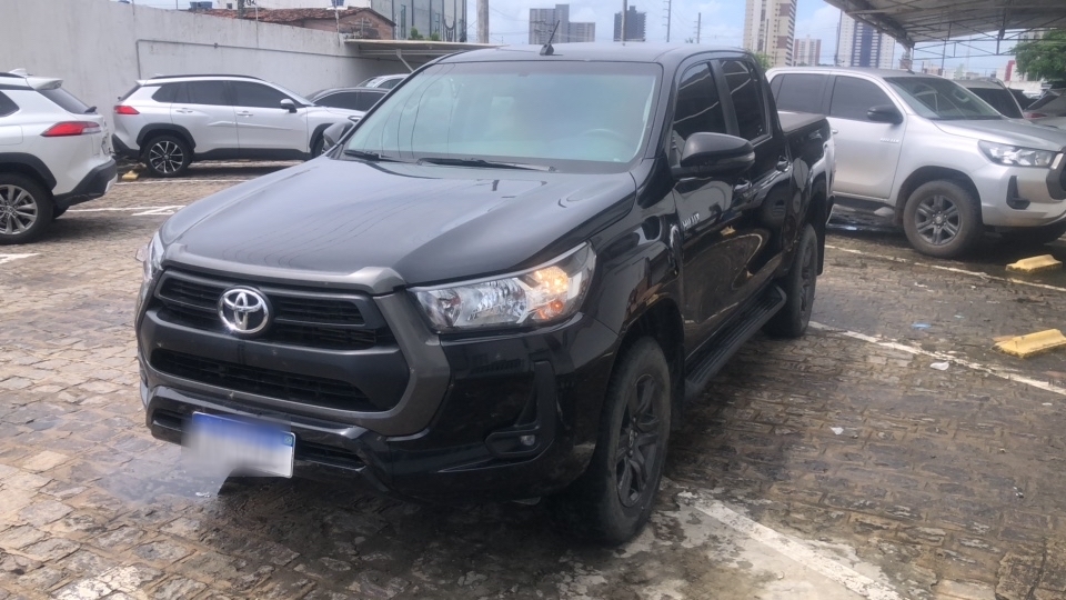 TOYOTA HILUX 2.8 D-4D TURBO DIESEL CD SR 4X4 AUTOM&Aacute;TICA