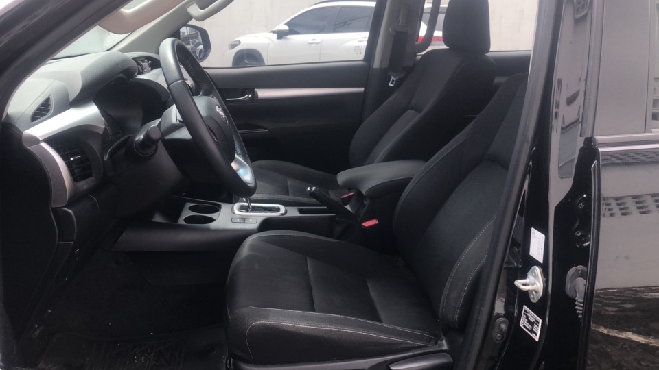 TOYOTA HILUX 2.8 D-4D TURBO DIESEL CD SR 4X4 AUTOM&Aacute;TICA