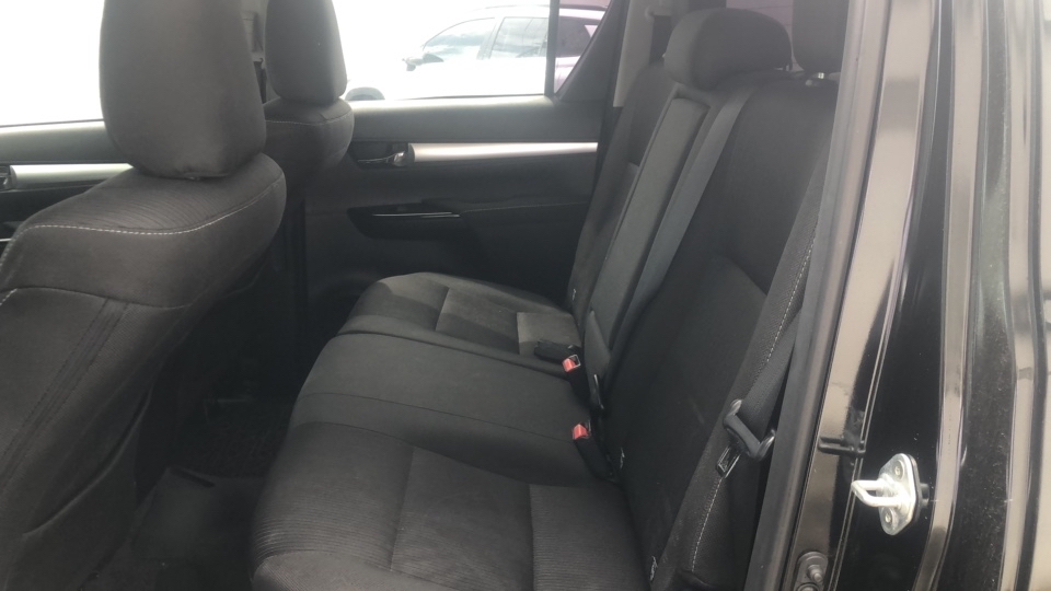 TOYOTA HILUX 2.8 D-4D TURBO DIESEL CD SR 4X4 AUTOM&Aacute;TICA