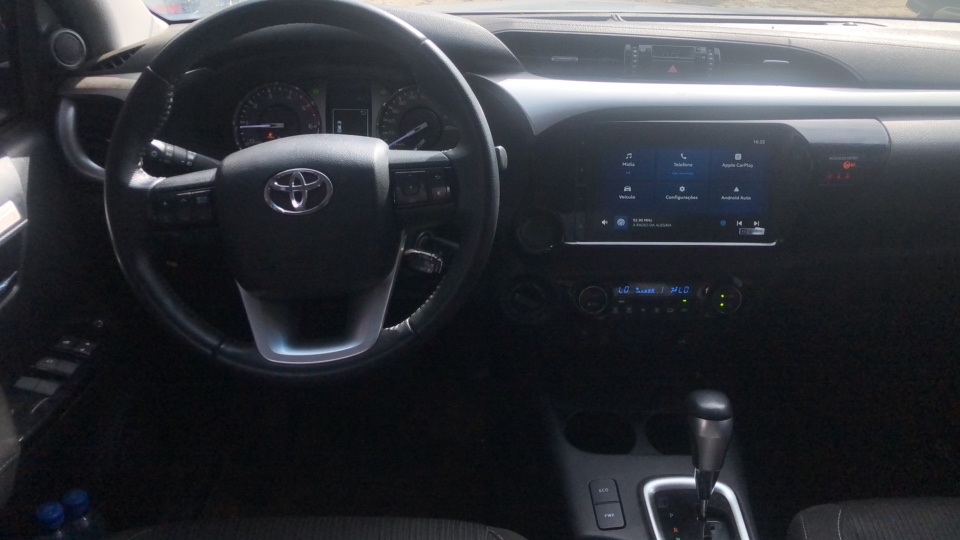 TOYOTA HILUX 2.8 D-4D TURBO DIESEL CD SR 4X4 AUTOM&Aacute;TICA