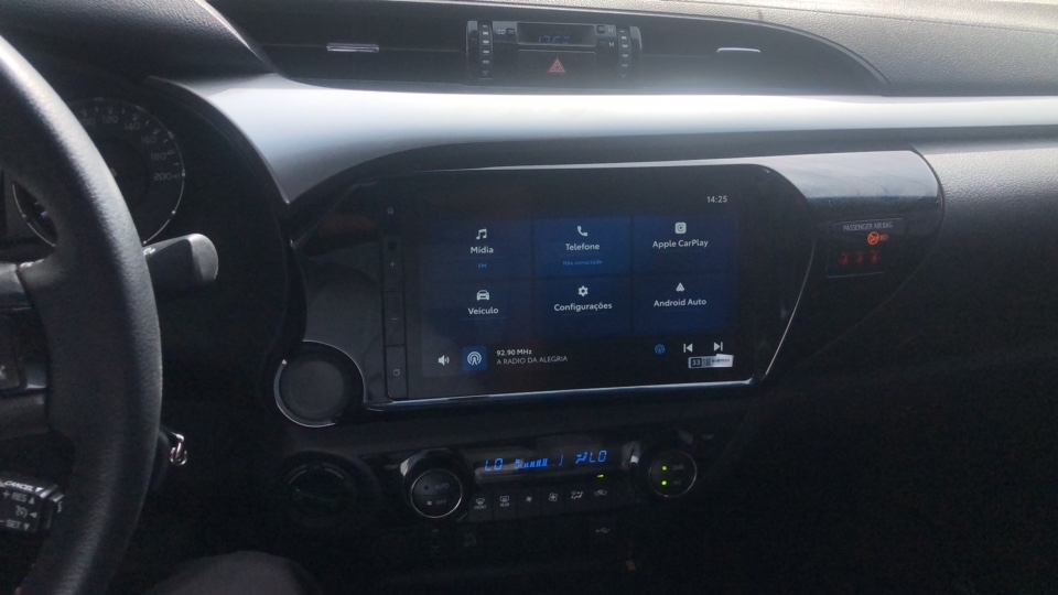 TOYOTA HILUX 2.8 D-4D TURBO DIESEL CD SR 4X4 AUTOM&Aacute;TICA