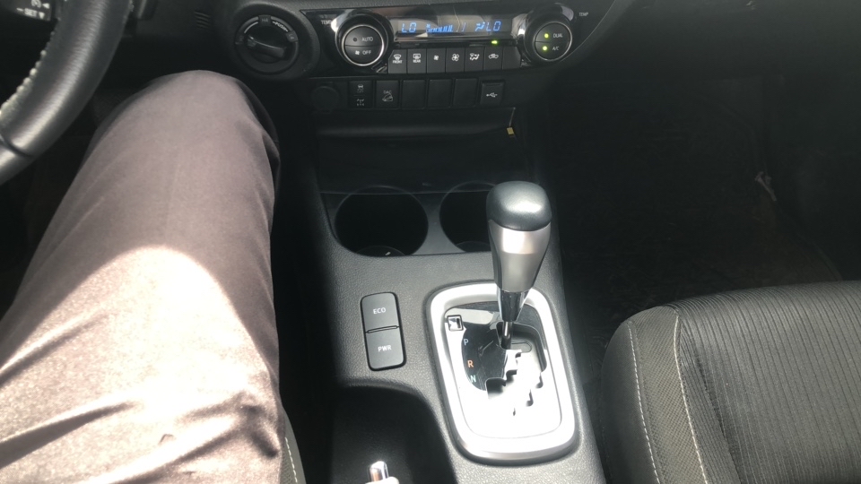 TOYOTA HILUX 2.8 D-4D TURBO DIESEL CD SR 4X4 AUTOM&Aacute;TICA