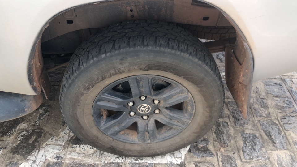 TOYOTA HILUX 2.8 D-4D TURBO DIESEL CD SR 4X4 AUTOM&Aacute;TICA