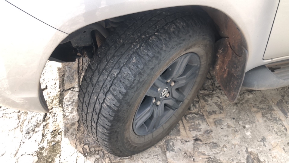 TOYOTA HILUX 2.8 D-4D TURBO DIESEL CD SR 4X4 AUTOM&Aacute;TICA