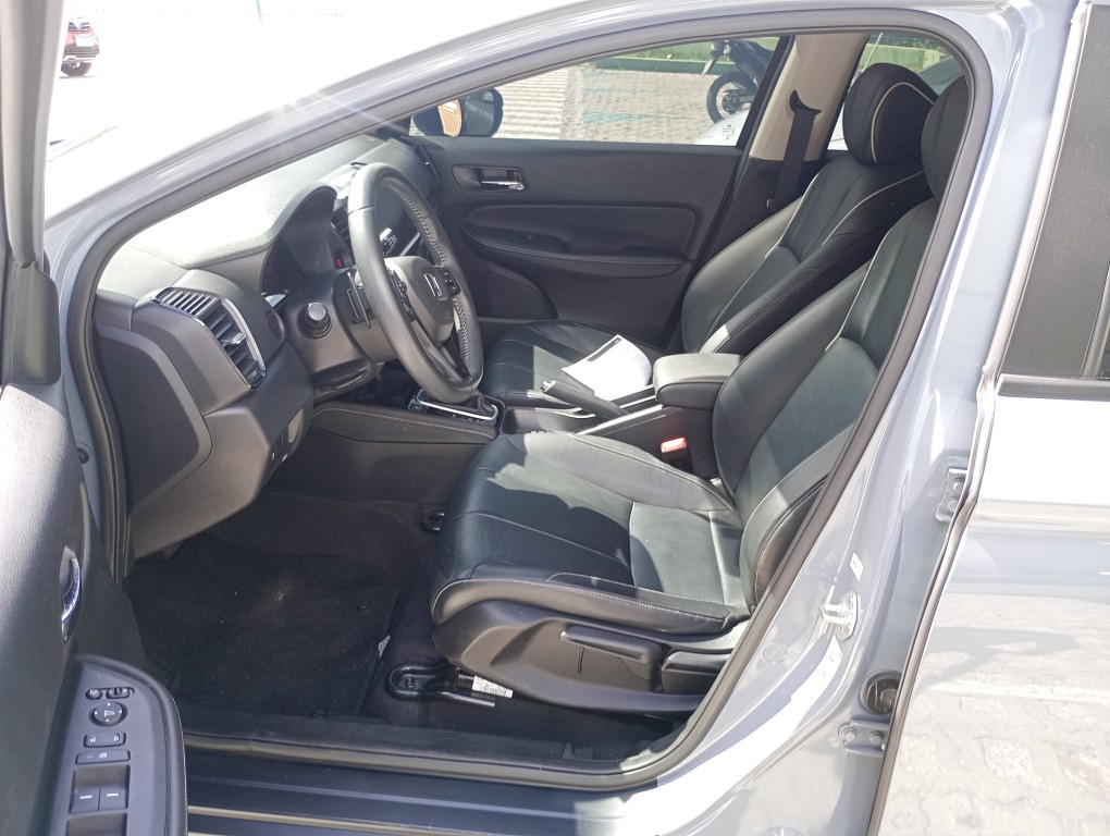 HONDA CITY 1.5 I-VTEC FLEX HATCH EXL CVT