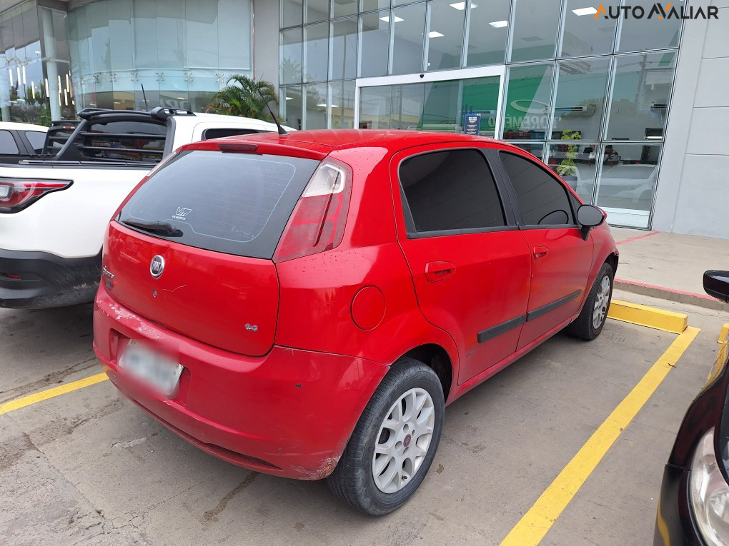 FIAT PUNTO 1.4 8V FLEX 4P MANUAL