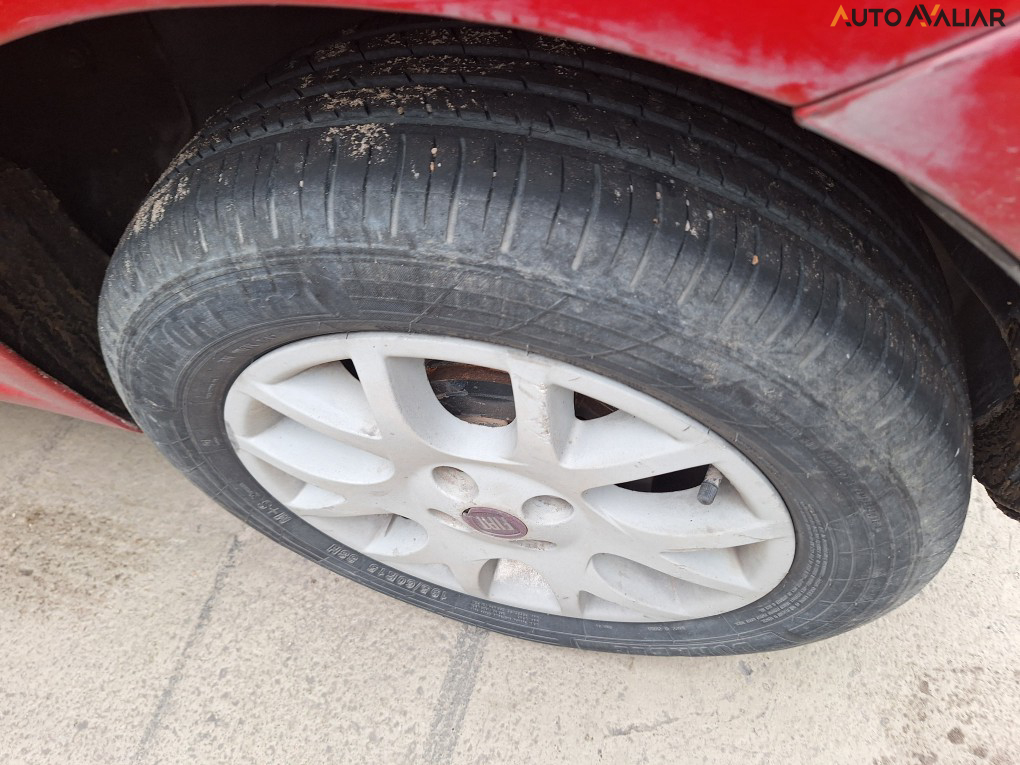 FIAT PUNTO 1.4 8V FLEX 4P MANUAL