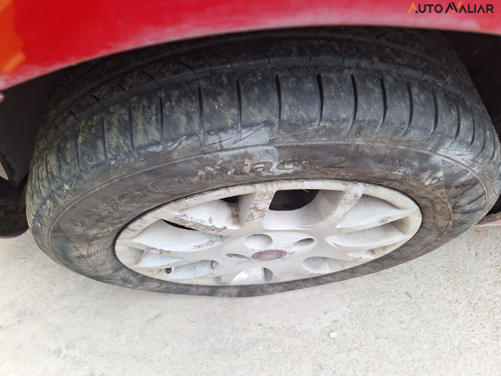 FIAT PUNTO 1.4 8V FLEX 4P MANUAL