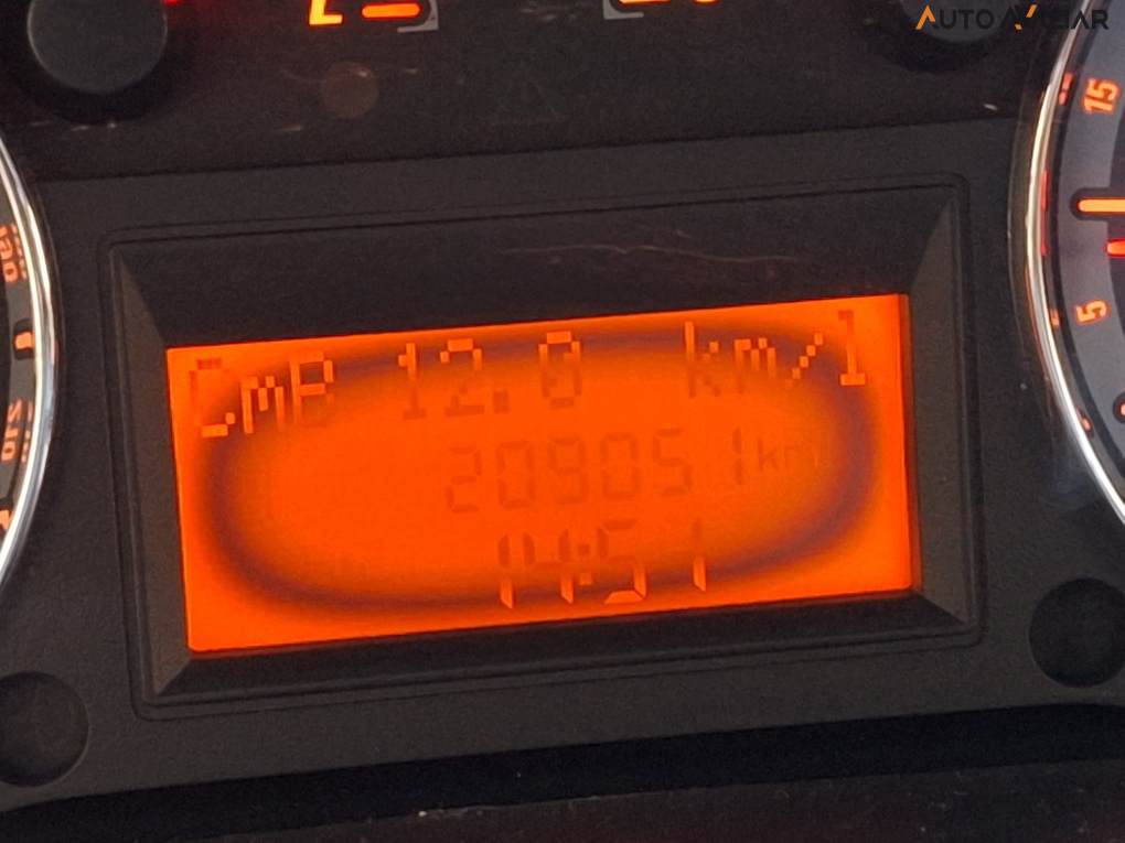 FIAT PUNTO 1.4 8V FLEX 4P MANUAL