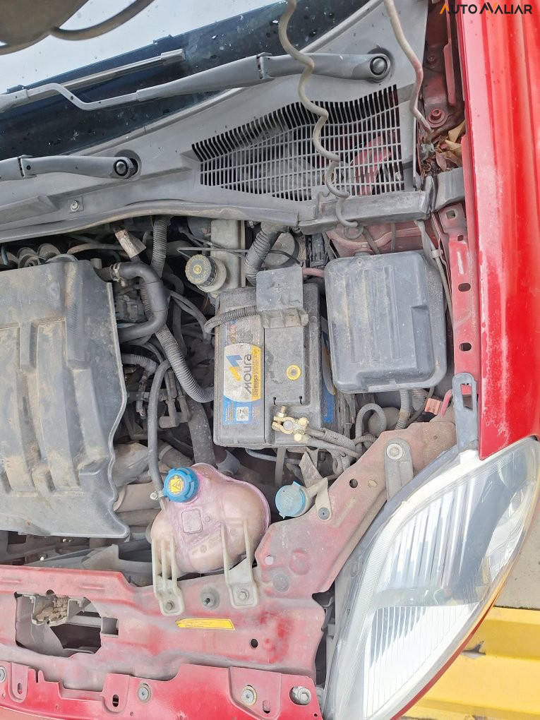 FIAT PUNTO 1.4 8V FLEX 4P MANUAL