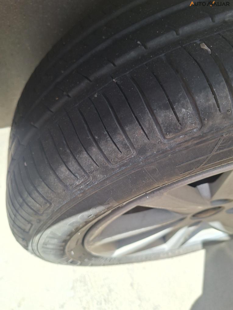 VOLKSWAGEN GOL 1.6 MI 8V FLEX 4P MANUAL G.V