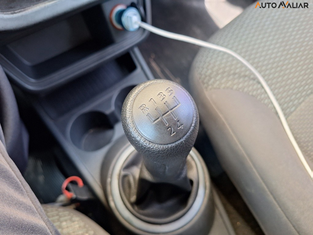 VOLKSWAGEN GOL 1.6 MI 8V FLEX 4P MANUAL G.V