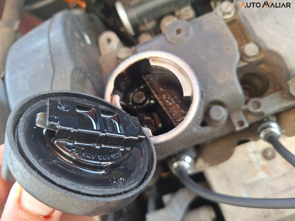 VOLKSWAGEN GOL 1.6 MI 8V FLEX 4P MANUAL G.V