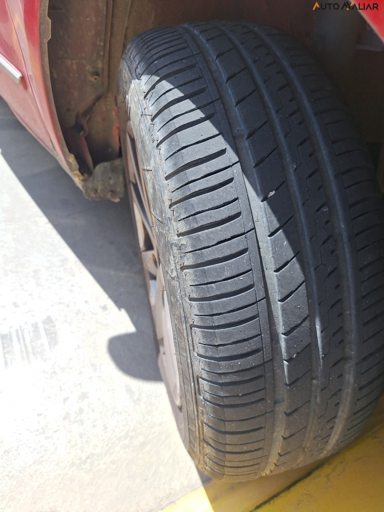 VOLKSWAGEN GOL 1.6 MI 8V FLEX 4P MANUAL G.V