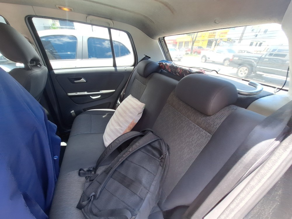 VOLKSWAGEN FOX 1.0 MI 8V FLEX 4P MANUAL