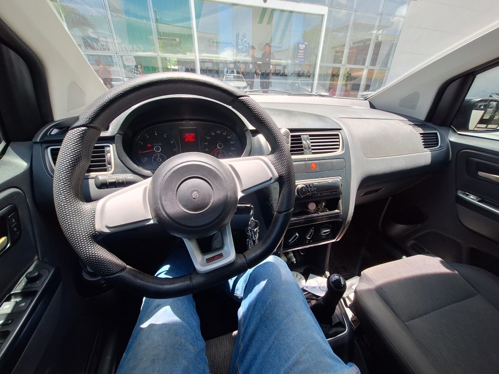 VOLKSWAGEN FOX 1.0 MI 8V FLEX 4P MANUAL