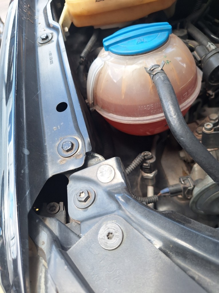 VOLKSWAGEN FOX 1.0 MI 8V FLEX 4P MANUAL