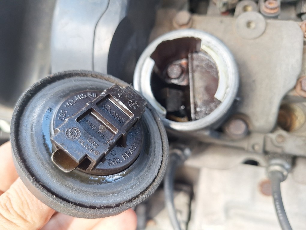 VOLKSWAGEN FOX 1.0 MI 8V FLEX 4P MANUAL