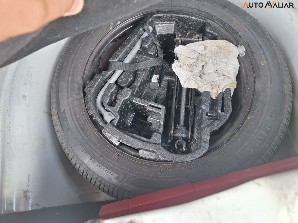 VOLKSWAGEN FOX 1.6 MSI TOTAL FLEX XTREME 4P MANUAL