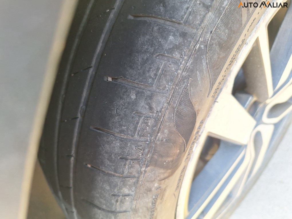 VOLKSWAGEN FOX 1.6 MSI TOTAL FLEX XTREME 4P MANUAL