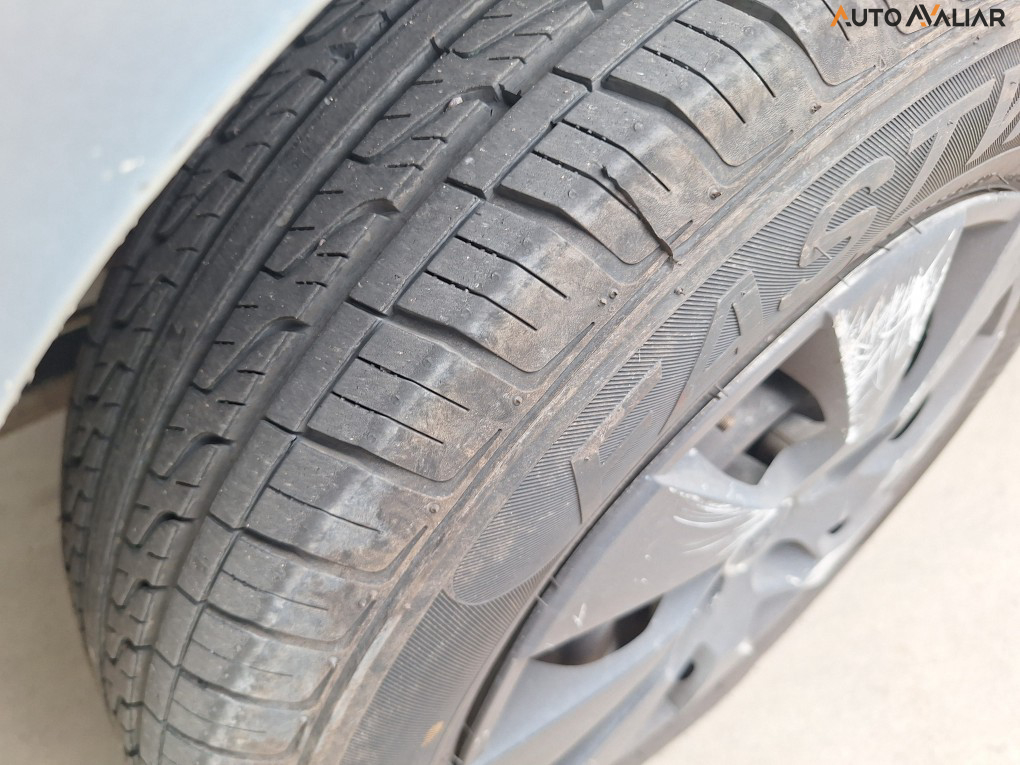 RENAULT SANDERO 1.0 EXPRESSION 16V FLEX 4P MANUAL