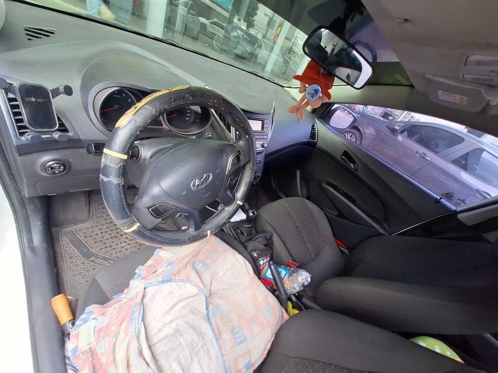 HYUNDAI HB20 1.0 COMFORT PLUS 12V FLEX 4P MANUAL