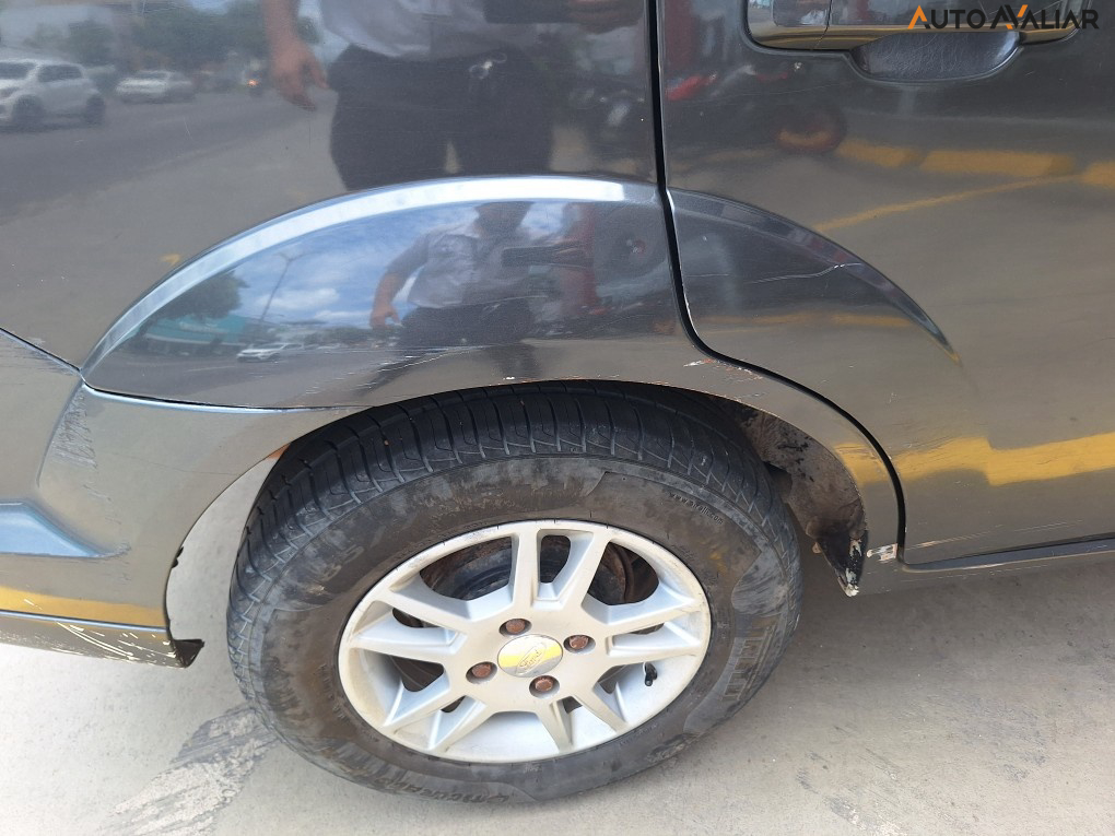 FORD FIESTA 1.6 MPI SEDAN 8V FLEX 4P MANUAL