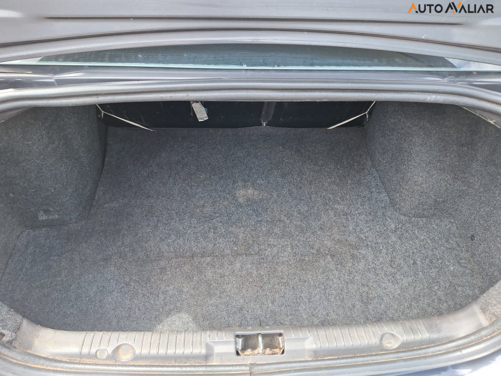 FORD FIESTA 1.6 MPI SEDAN 8V FLEX 4P MANUAL