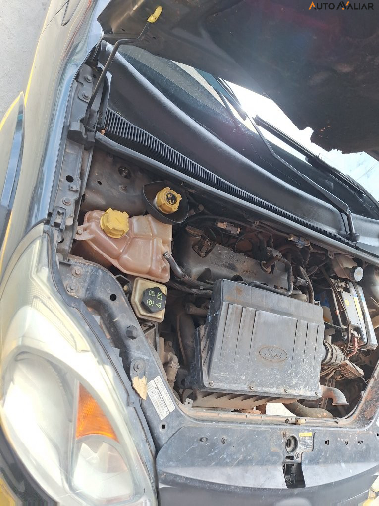 FORD FIESTA 1.6 MPI SEDAN 8V FLEX 4P MANUAL