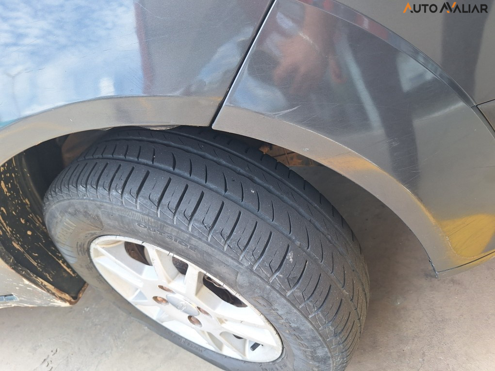 FORD FIESTA 1.6 MPI SEDAN 8V FLEX 4P MANUAL