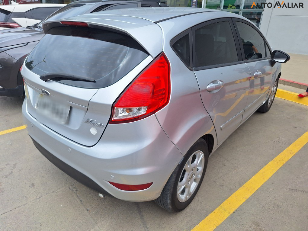 FORD FIESTA 1.5 SE HATCH 16V FLEX 4P MANUAL