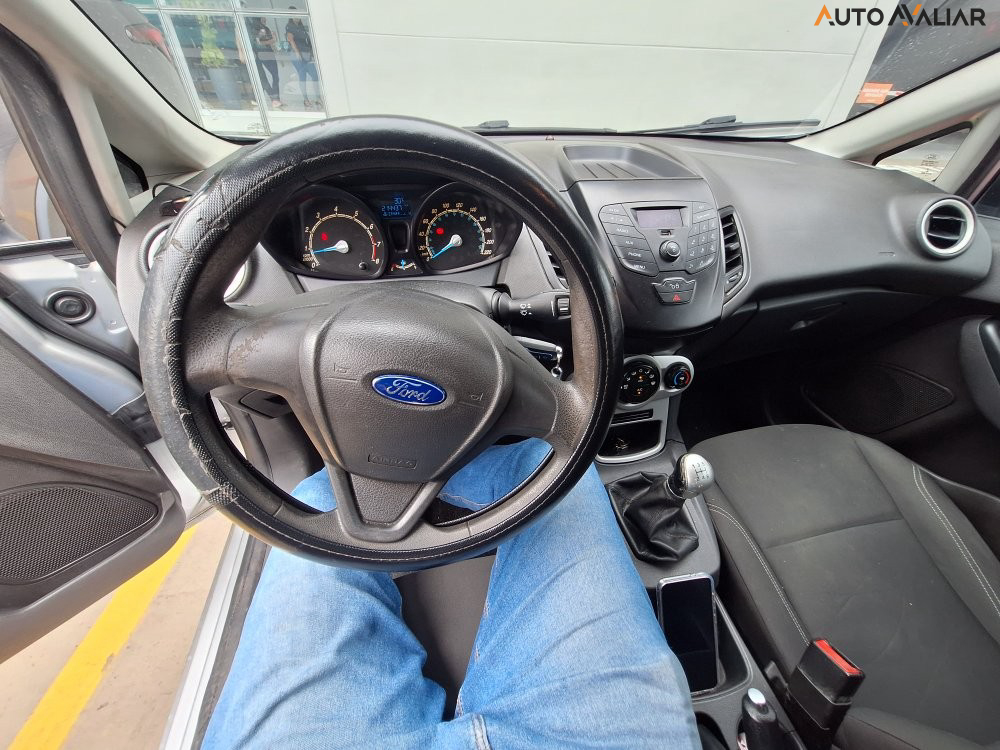 FORD FIESTA 1.5 SE HATCH 16V FLEX 4P MANUAL
