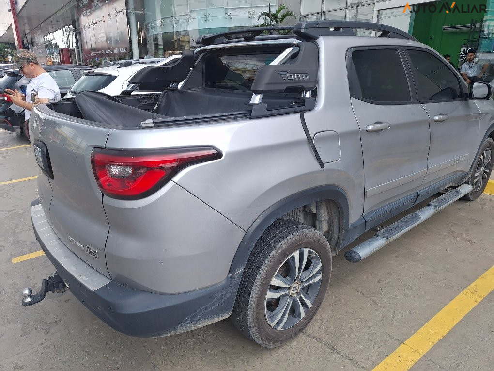 FIAT TORO 1.3 TURBO 270 FLEX FREEDOM AT6