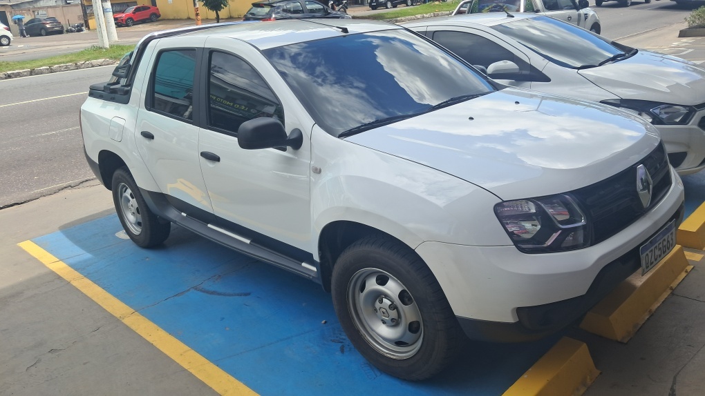 RENAULT OROCH 1.6 16V SCE FLEX EXPRESS MANUAL