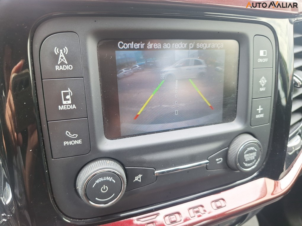 FIAT TORO 2.4 16V MULTIAIR FLEX FREEDOM AT9