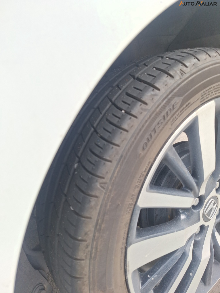 HONDA CITY 1.5 I-VTEC FLEX HATCH TOURING CVT