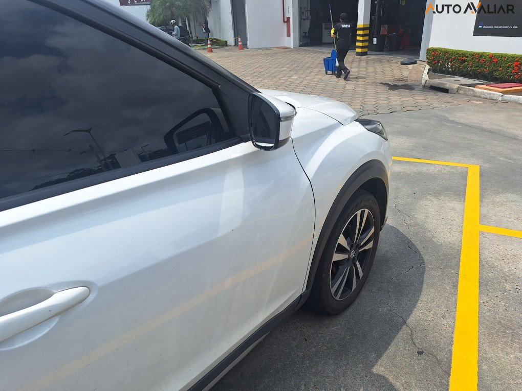 NISSAN KICKS 1.6 16V FLEXSTART ADVANCE XTRONIC