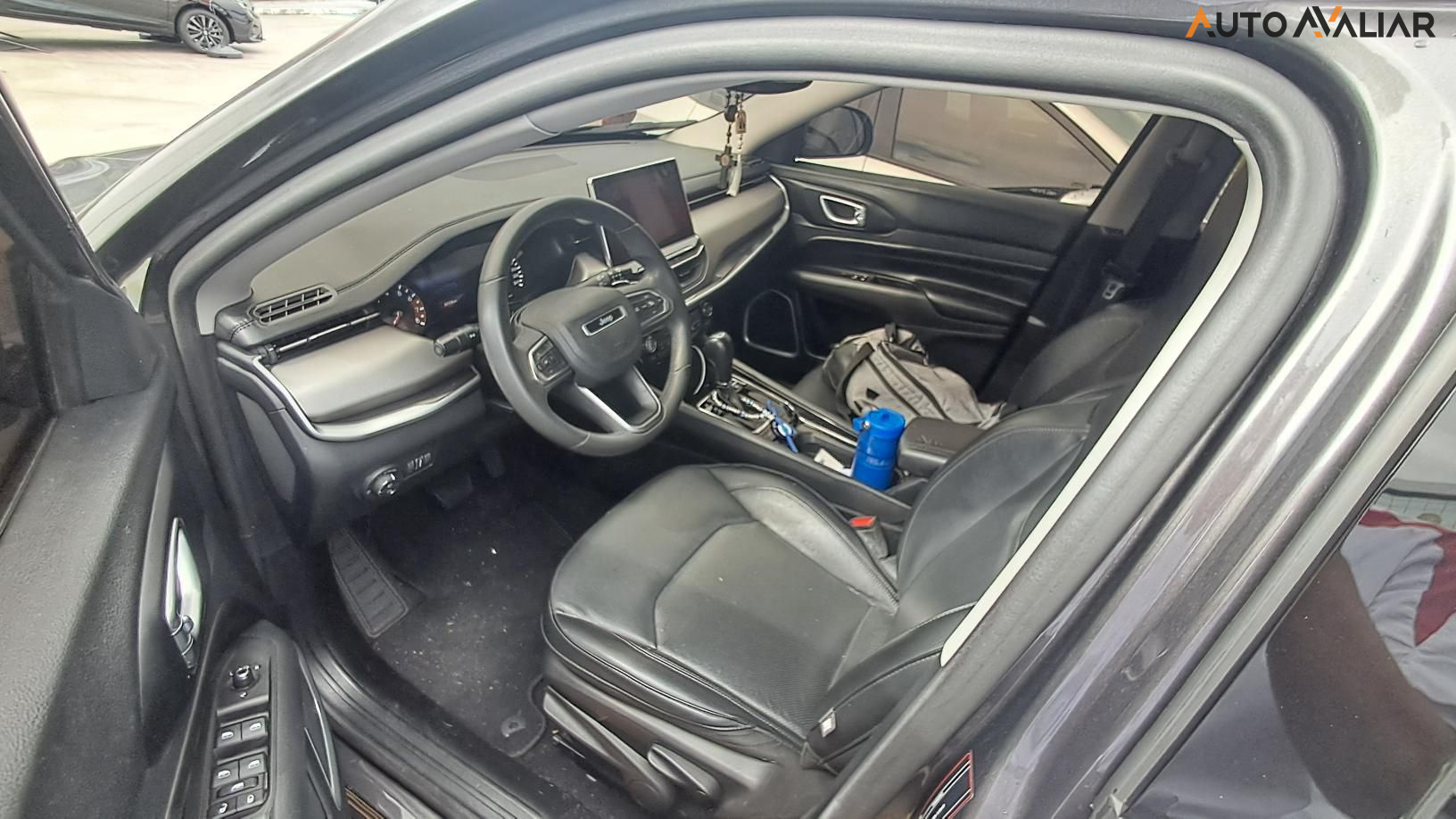 JEEP COMPASS 1.3 T270 TURBO FLEX LONGITUDE AT6