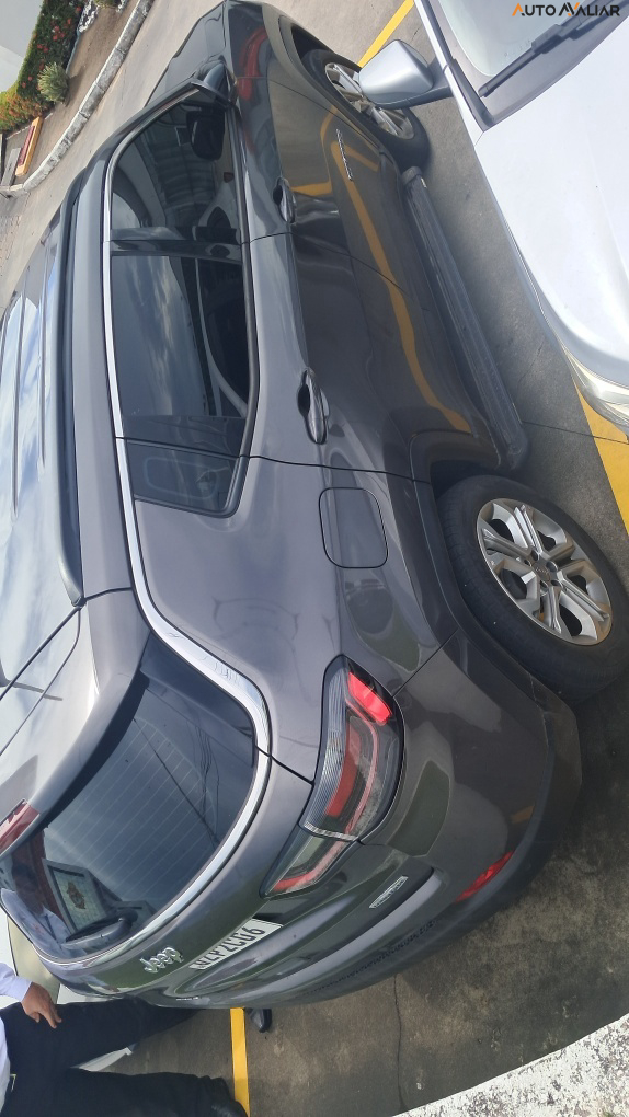 JEEP COMPASS 1.3 T270 TURBO FLEX LONGITUDE AT6